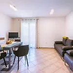 Appartamento Fucane - Ella & Sebastian & Beni *