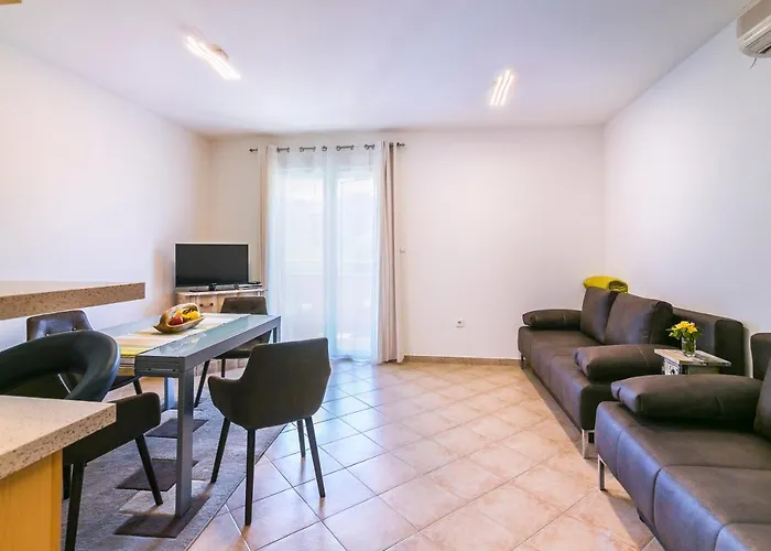 Apartament Fucane - Ella & Sebastian & Beni *